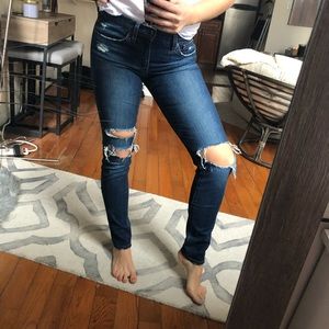JOE’S distressed straight/skinny Jeans - Size 27